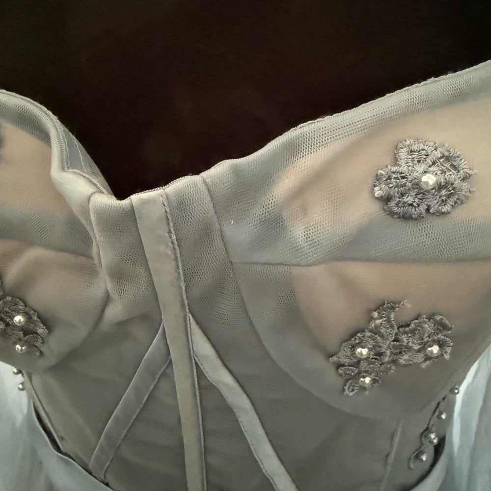Elegant Dramatic Gray Evening Gown - Picture 9 of 9